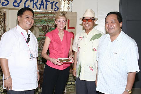U.S Ambassador Kristie Kenny with Bohol governor Eric Aumentado and other dignitaries