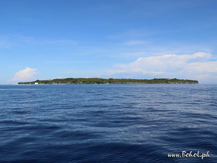Approach to Pamilacan Island