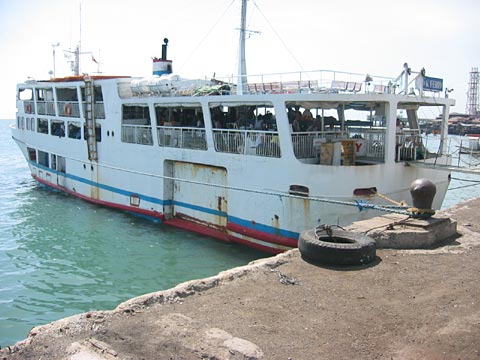 Ferry in Ubay