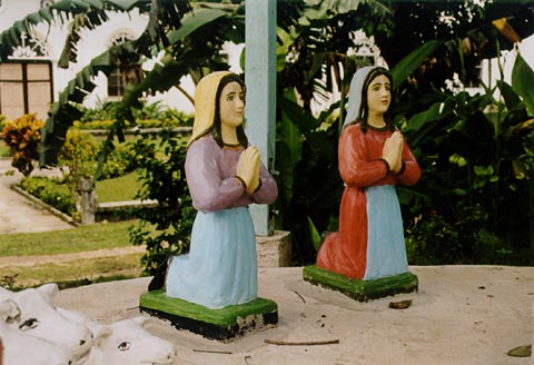 Praying Girls of Lourdes